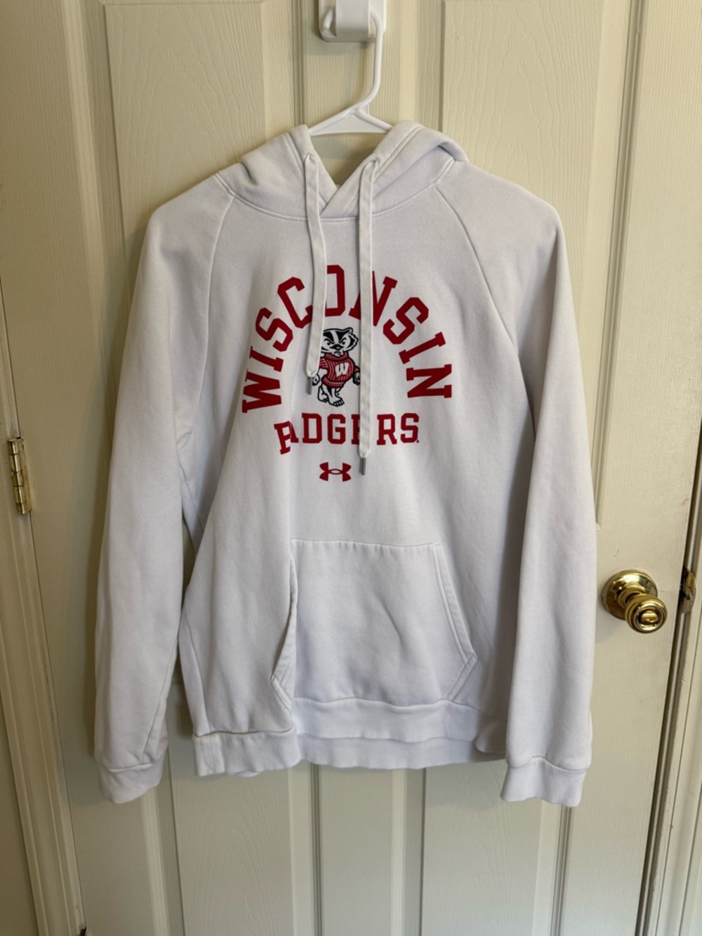 Under Armour White Wisconsin Badgers Hooded Pullover with Red Logo